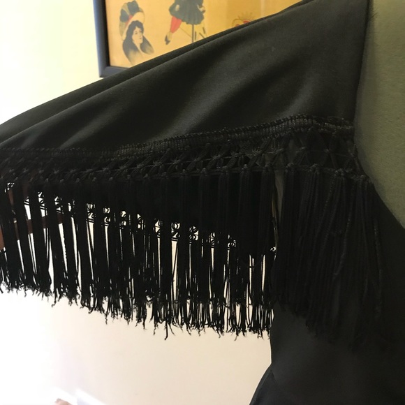 💔SOLD💔Vintage 70's gown with fringed cape - Picture 4 of 4